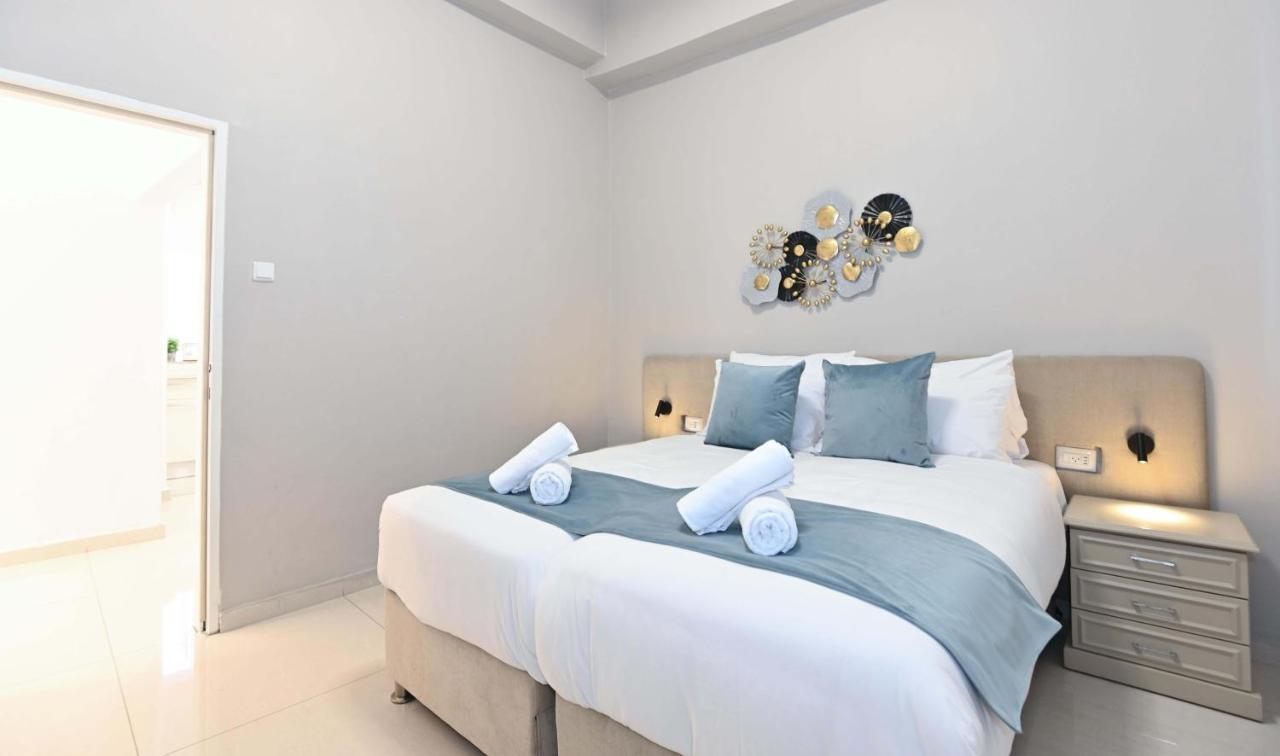 티베리아 Yalarent Promenade Amazing 3Br Apt With Roof Terrace 아파트 외부 사진