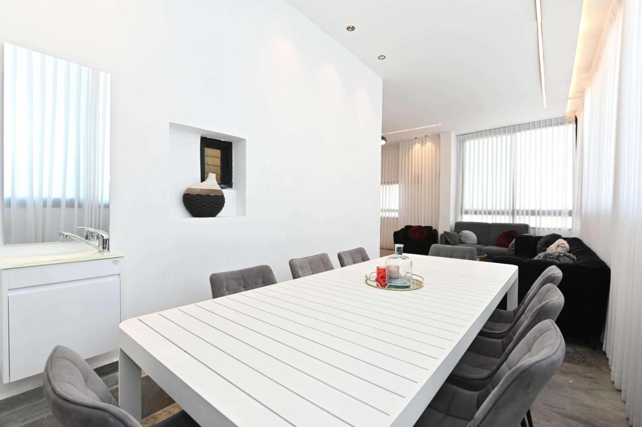 티베리아 Yalarent Promenade Amazing 3Br Apt With Roof Terrace 아파트 외부 사진